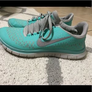 Tiffany Blue Nike’s final sale must go!